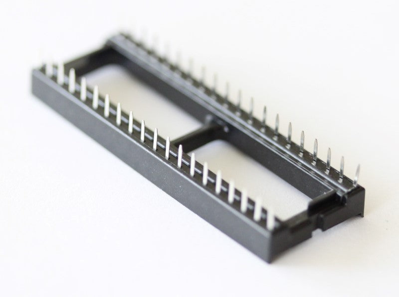 40 pin IC Socket with mechanical pencil for scale.