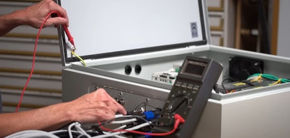 Plug-and-play CNC control electronics cabinet for closed loop stepper motors and drivers