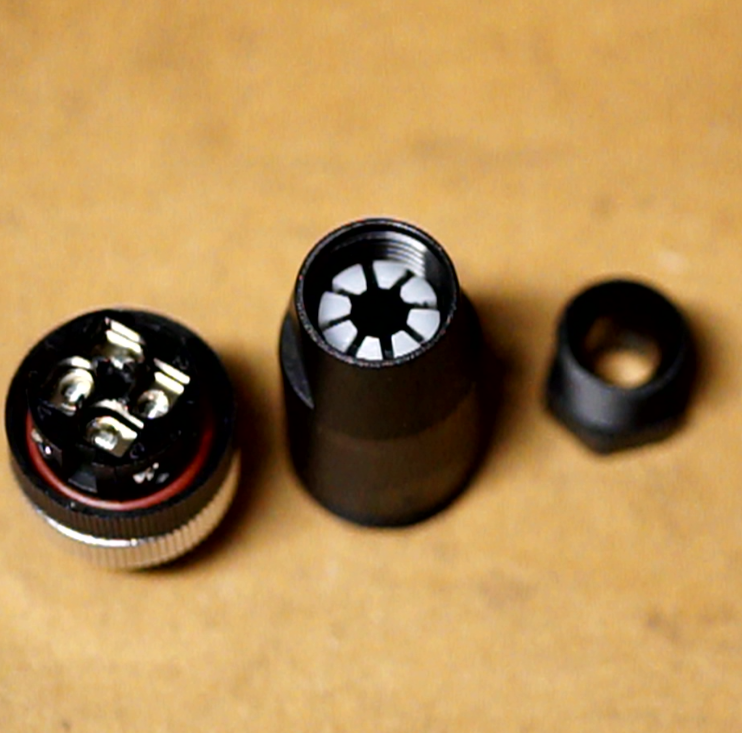 M12 4-Pin-Sensorstecker A-codiert (für Näherungs-, End- und Not-Aus-Schalter sowie andere Sensoren)